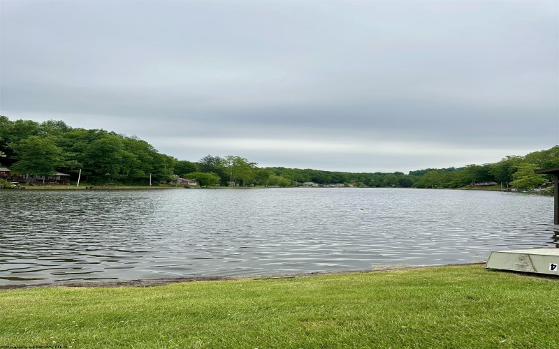 1322 Crystal Lake Road, West Union, West Virginia 26456, 3 Bedrooms Bedrooms, 6 Rooms Rooms,1 BathroomBathrooms,Single Family Detached,For Sale,Crystal Lake,10159634