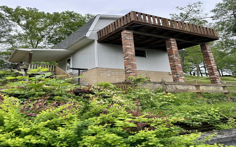 1322 Crystal Lake Road, West Union, West Virginia 26456, 3 Bedrooms Bedrooms, 6 Rooms Rooms,1 BathroomBathrooms,Single Family Detached,For Sale,Crystal Lake,10159634