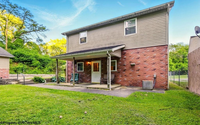 737 Summit Park Avenue, Clarksburg, West Virginia 26301, 3 Bedrooms Bedrooms, 8 Rooms Rooms,2 BathroomsBathrooms,Single Family Detached,For Sale,Summit Park,10159635