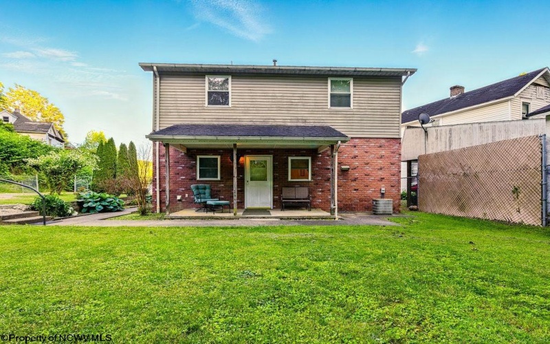 737 Summit Park Avenue, Clarksburg, West Virginia 26301, 3 Bedrooms Bedrooms, 8 Rooms Rooms,2 BathroomsBathrooms,Single Family Detached,For Sale,Summit Park,10159635