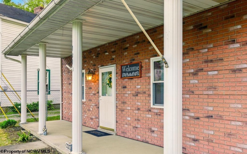 737 Summit Park Avenue, Clarksburg, West Virginia 26301, 3 Bedrooms Bedrooms, 8 Rooms Rooms,2 BathroomsBathrooms,Single Family Detached,For Sale,Summit Park,10159635