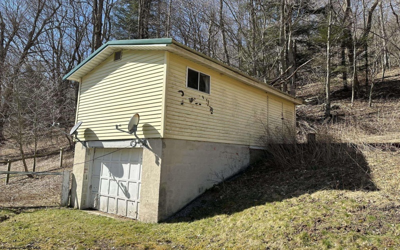 275 Possum Hollow Road, Terra Alta, West Virginia 26764, ,Lots/land,For Sale,Possum Hollow,10159625