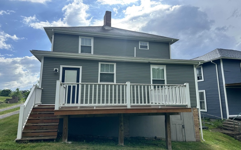 505 State Street, Fairmont, West Virginia 26554, 3 Bedrooms Bedrooms, 11 Rooms Rooms,2 BathroomsBathrooms,Single Family Detached,For Sale,State,10159643