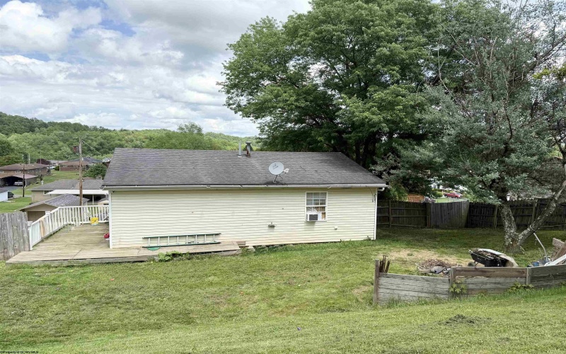 22 Clark Street, Rivesville, West Virginia 26588, 2 Bedrooms Bedrooms, 5 Rooms Rooms,1 BathroomBathrooms,Single Family Detached,For Sale,Clark,10159666