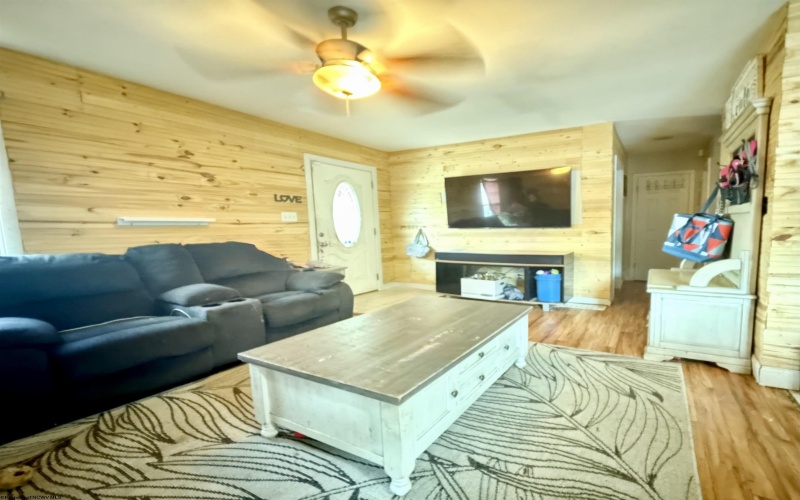 22 Clark Street, Rivesville, West Virginia 26588, 2 Bedrooms Bedrooms, 5 Rooms Rooms,1 BathroomBathrooms,Single Family Detached,For Sale,Clark,10159666