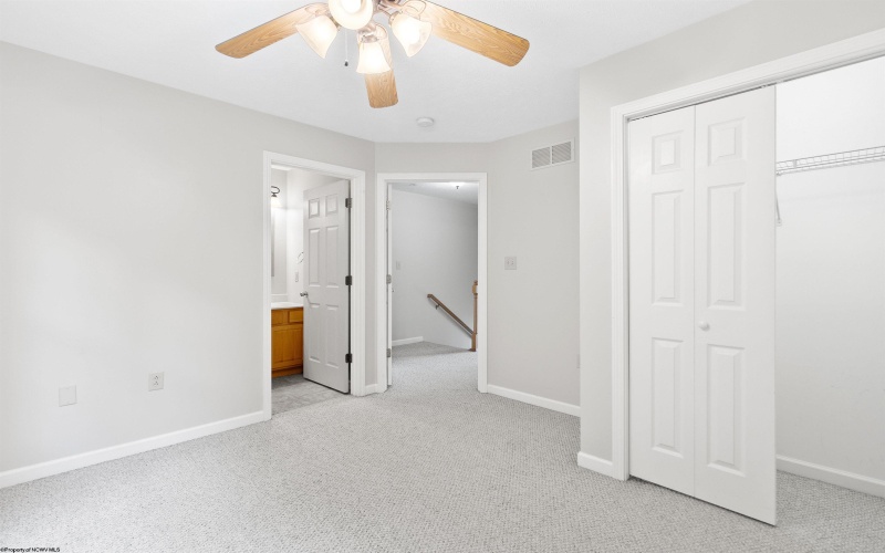 10 Pineview Place, Morgantown, West Virginia 26505, 2 Bedrooms Bedrooms, 4 Rooms Rooms,2 BathroomsBathrooms,Single Family Attached,For Sale,Pineview,10159650