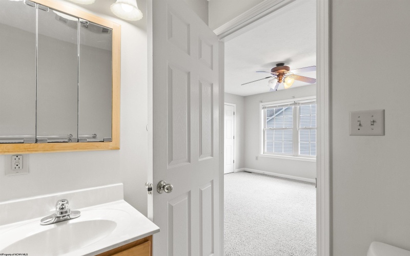 10 Pineview Place, Morgantown, West Virginia 26505, 2 Bedrooms Bedrooms, 4 Rooms Rooms,2 BathroomsBathrooms,Single Family Attached,For Sale,Pineview,10159650
