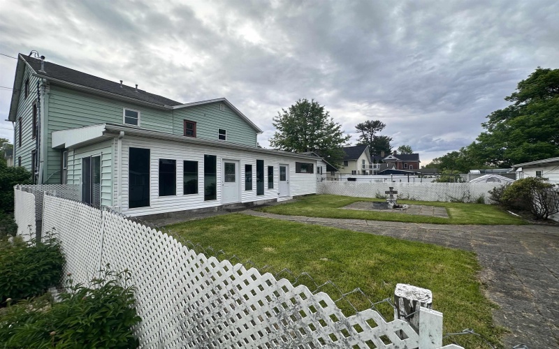 140 Camden Avenue, Buckhannon, West Virginia 26201, 5 Bedrooms Bedrooms, 10 Rooms Rooms,2 BathroomsBathrooms,Single Family Detached,For Sale,Camden,10157329