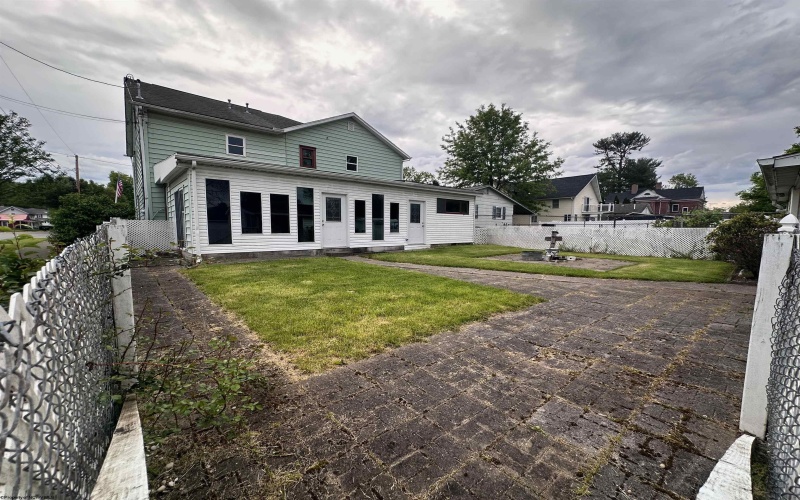 140 Camden Avenue, Buckhannon, West Virginia 26201, 5 Bedrooms Bedrooms, 10 Rooms Rooms,2 BathroomsBathrooms,Single Family Detached,For Sale,Camden,10157329