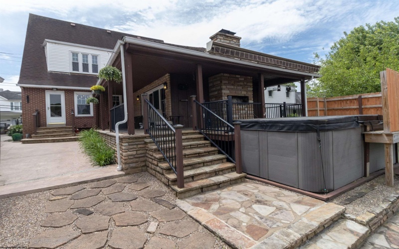328 Philadelphia Avenue, Bridgeport, West Virginia 26330, 3 Bedrooms Bedrooms, 8 Rooms Rooms,3 BathroomsBathrooms,Single Family Detached,For Sale,Philadelphia,10159651