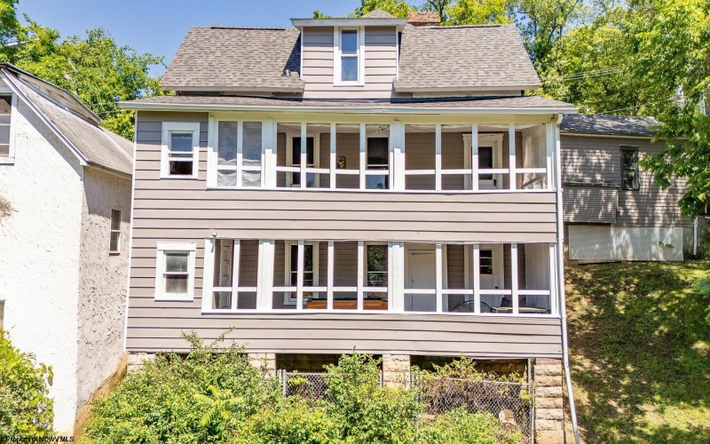 344 Stewart Street, Morgantown, West Virginia 26505, ,Multi-unit/income,For Sale,Stewart,10159647