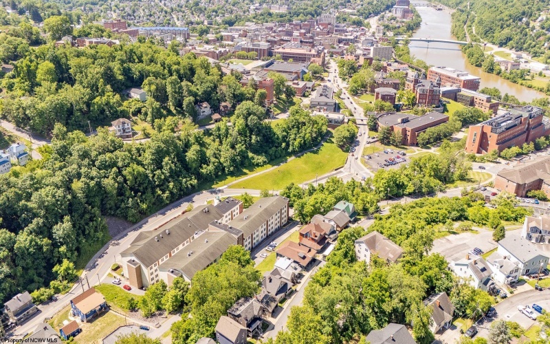 352 Stewart Street, Morgantown, West Virginia 26505, ,Multi-unit/income,For Sale,Stewart,10159648