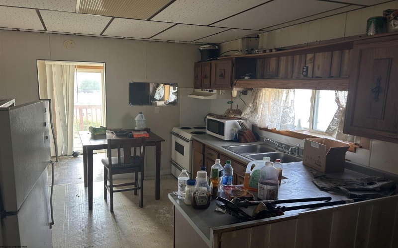 704 Louise Avenue, Morgantown, West Virginia 26505, ,Multi-unit/income,For Sale,Louise,10159649