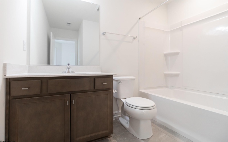 39 Dover Court, Bridgeport, West Virginia 26330, 3 Bedrooms Bedrooms, 7 Rooms Rooms,4 BathroomsBathrooms,Residential Rentals,For Rent,Dover,10158867