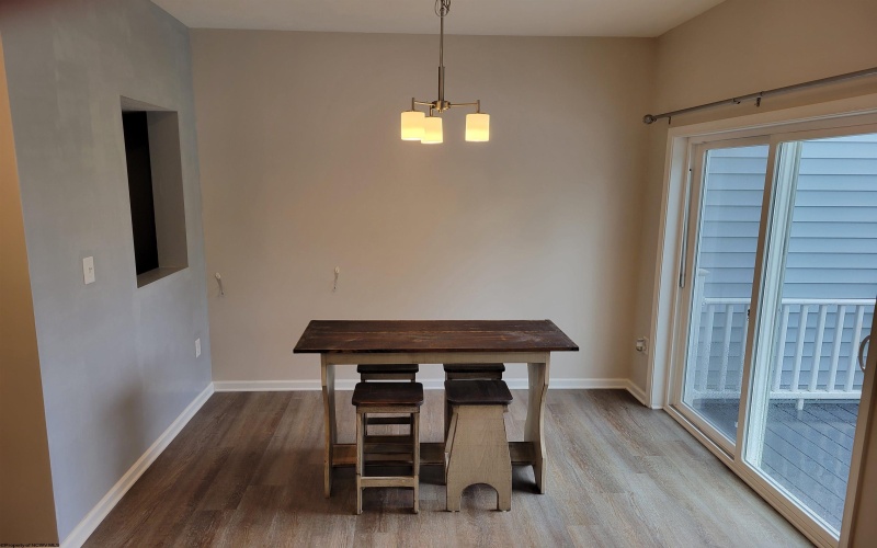 179 Falling Leaf Lane, Morgantown, West Virginia 26501, 3 Bedrooms Bedrooms, 6 Rooms Rooms,4 BathroomsBathrooms,Residential Rentals,For Rent,Falling Leaf,10159660