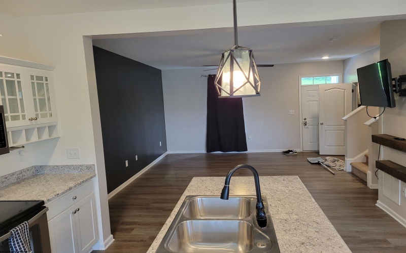 179 Falling Leaf Lane, Morgantown, West Virginia 26501, 3 Bedrooms Bedrooms, 6 Rooms Rooms,4 BathroomsBathrooms,Residential Rentals,For Rent,Falling Leaf,10159660
