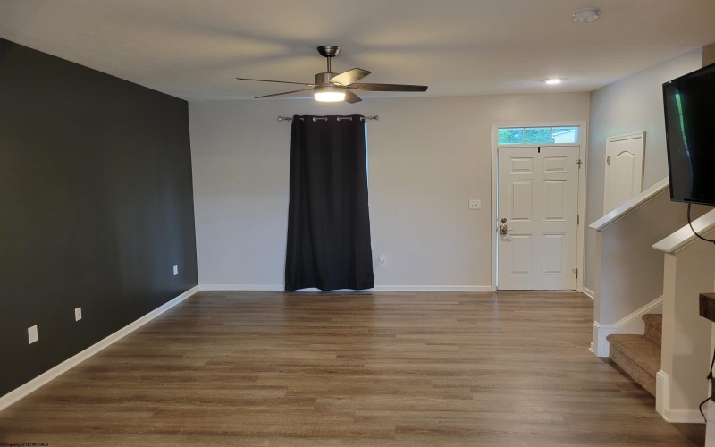 179 Falling Leaf Lane, Morgantown, West Virginia 26501, 3 Bedrooms Bedrooms, 6 Rooms Rooms,4 BathroomsBathrooms,Residential Rentals,For Rent,Falling Leaf,10159660