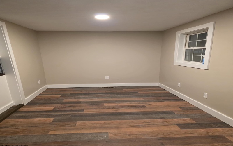 1762 Tyrone Road, Morgantown, West Virginia 26508, 3 Bedrooms Bedrooms, 6 Rooms Rooms,2 BathroomsBathrooms,Residential Rentals,For Rent,Tyrone,10159661