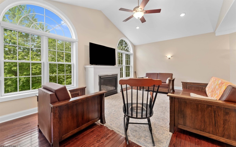 2014 Ices Ferry Drive, Morgantown, West Virginia 26508, 4 Bedrooms Bedrooms, 14 Rooms Rooms,4 BathroomsBathrooms,Single Family Detached,For Sale,Ices Ferry,10159653