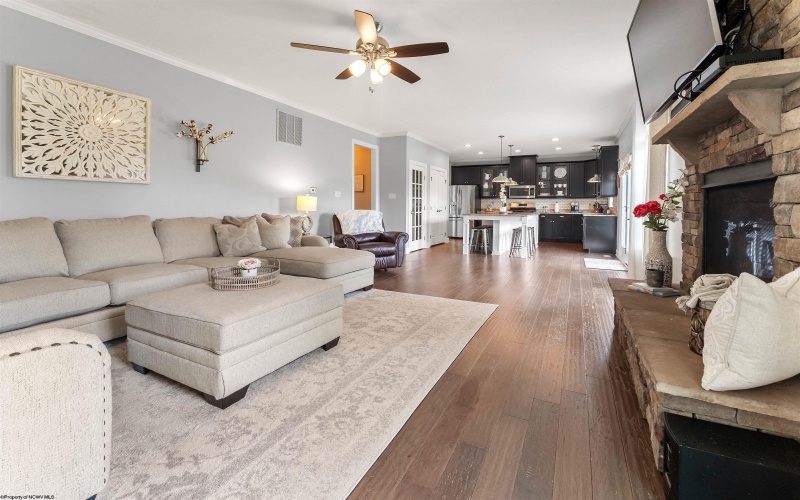 146 Summit Woods Drive, Morgantown, West Virginia 26508, 4 Bedrooms Bedrooms, 9 Rooms Rooms,3 BathroomsBathrooms,Single Family Detached,For Sale,Summit Woods,10159656