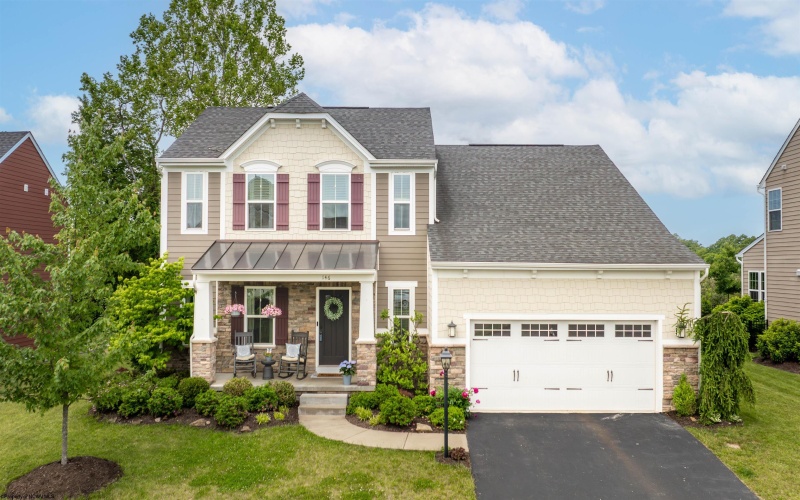 146 Summit Woods Drive, Morgantown, West Virginia 26508, 4 Bedrooms Bedrooms, 9 Rooms Rooms,3 BathroomsBathrooms,Single Family Detached,For Sale,Summit Woods,10159656