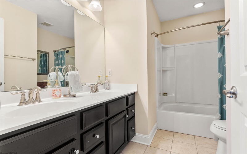 146 Summit Woods Drive, Morgantown, West Virginia 26508, 4 Bedrooms Bedrooms, 9 Rooms Rooms,3 BathroomsBathrooms,Single Family Detached,For Sale,Summit Woods,10159656