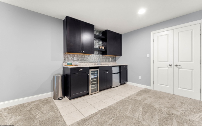 146 Summit Woods Drive, Morgantown, West Virginia 26508, 4 Bedrooms Bedrooms, 9 Rooms Rooms,3 BathroomsBathrooms,Single Family Detached,For Sale,Summit Woods,10159656