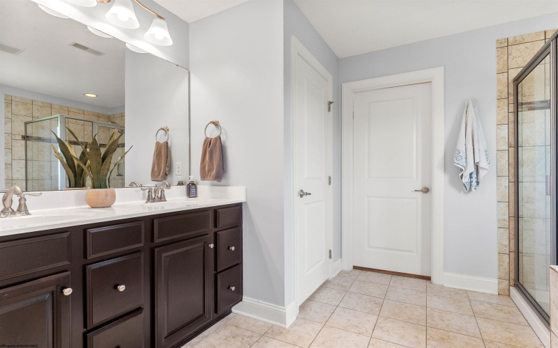 146 Summit Woods Drive, Morgantown, West Virginia 26508, 4 Bedrooms Bedrooms, 9 Rooms Rooms,3 BathroomsBathrooms,Single Family Detached,For Sale,Summit Woods,10159656