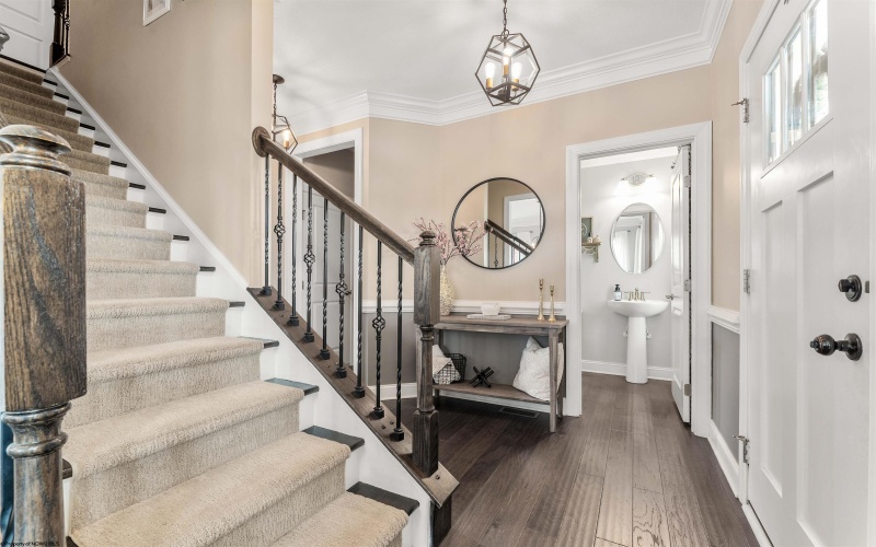 146 Summit Woods Drive, Morgantown, West Virginia 26508, 4 Bedrooms Bedrooms, 9 Rooms Rooms,3 BathroomsBathrooms,Single Family Detached,For Sale,Summit Woods,10159656