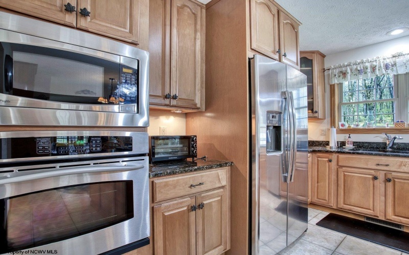 888 E Alpine Drive, Terra Alta, West Virginia 26764, 3 Bedrooms Bedrooms, 11 Rooms Rooms,2 BathroomsBathrooms,Single Family Detached,For Sale,E Alpine,10159659