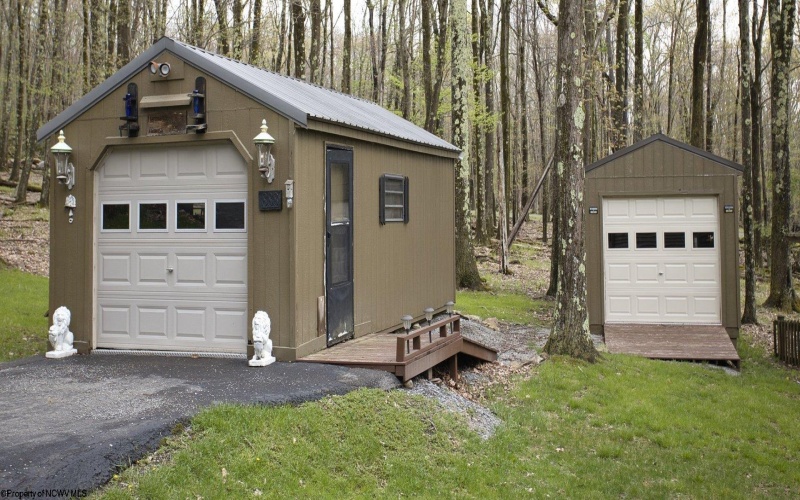 888 E Alpine Drive, Terra Alta, West Virginia 26764, 3 Bedrooms Bedrooms, 11 Rooms Rooms,2 BathroomsBathrooms,Single Family Detached,For Sale,E Alpine,10159659