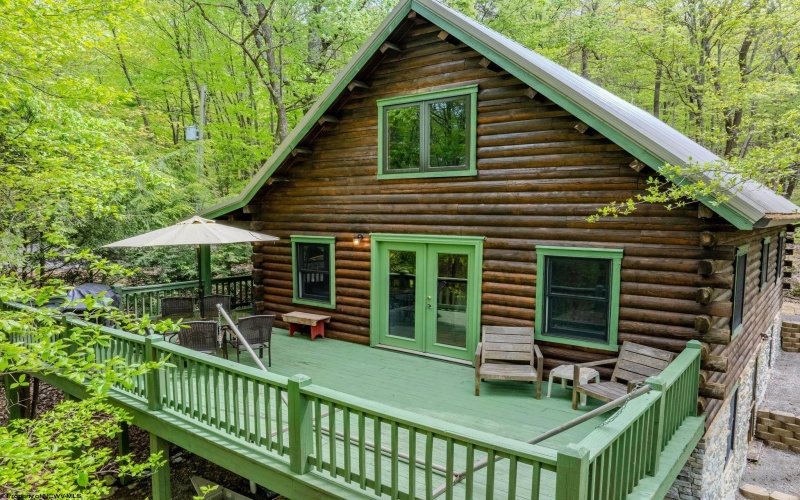 1 Ginger Court, Terra Alta, West Virginia 26764, 3 Bedrooms Bedrooms, 8 Rooms Rooms,2 BathroomsBathrooms,Single Family Detached,For Sale,Ginger,10159652