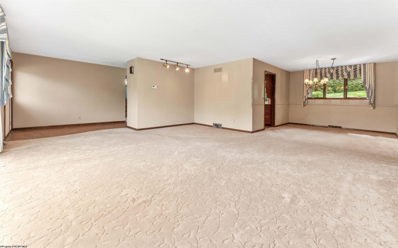 160 Poplar Drive, Morgantown, West Virginia 26505, 4 Bedrooms Bedrooms, 9 Rooms Rooms,3 BathroomsBathrooms,Single Family Detached,For Sale,Poplar,10159658