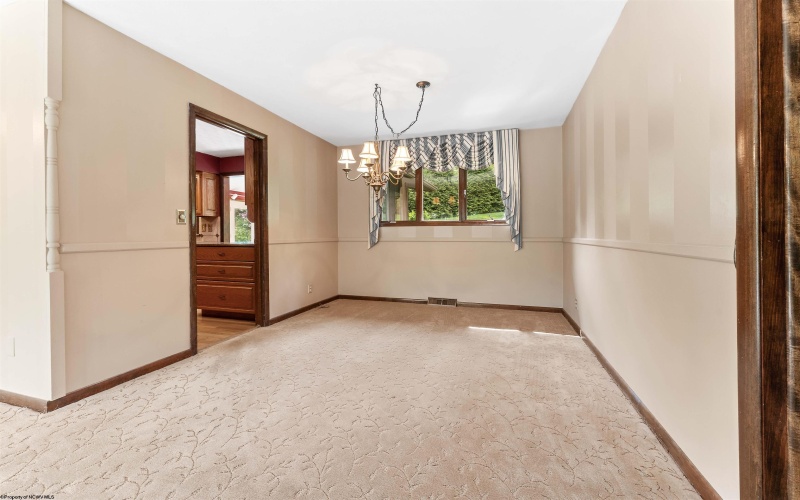 160 Poplar Drive, Morgantown, West Virginia 26505, 4 Bedrooms Bedrooms, 9 Rooms Rooms,3 BathroomsBathrooms,Single Family Detached,For Sale,Poplar,10159658