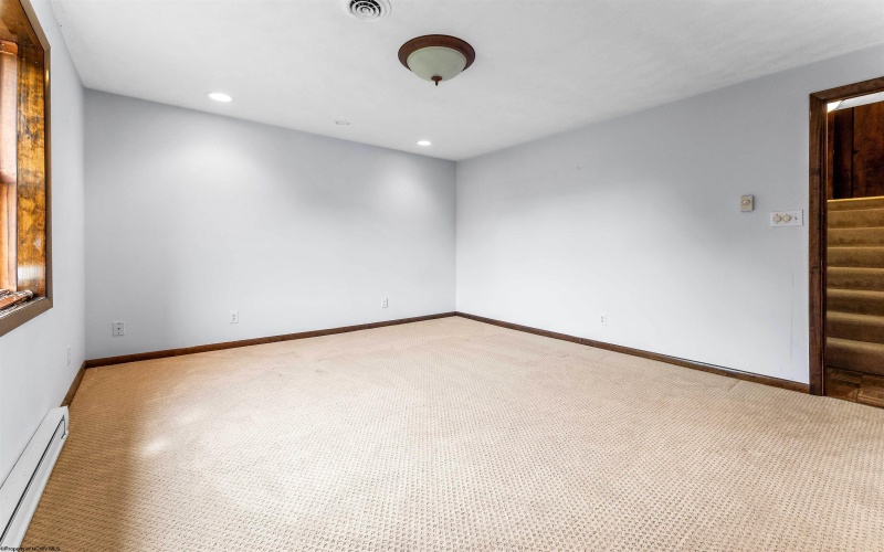 160 Poplar Drive, Morgantown, West Virginia 26505, 4 Bedrooms Bedrooms, 9 Rooms Rooms,3 BathroomsBathrooms,Single Family Detached,For Sale,Poplar,10159658