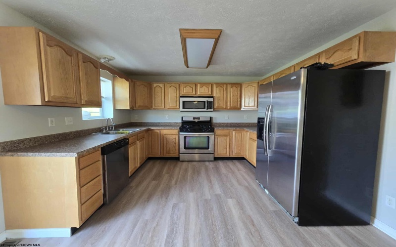608 Ohio Avenue, Nutter Fort, West Virginia 26301, 3 Bedrooms Bedrooms, 6 Rooms Rooms,1 BathroomBathrooms,Single Family Detached,For Sale,Ohio,10159657