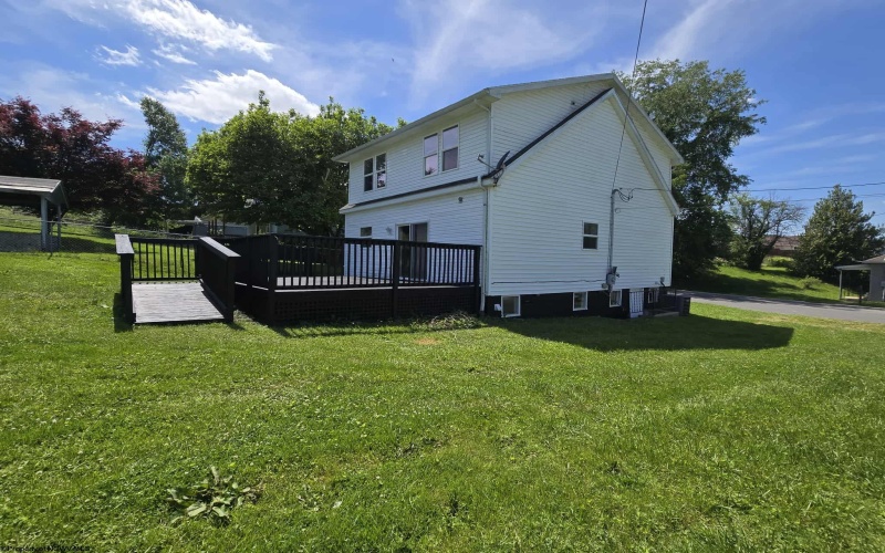 608 Ohio Avenue, Nutter Fort, West Virginia 26301, 3 Bedrooms Bedrooms, 6 Rooms Rooms,1 BathroomBathrooms,Single Family Detached,For Sale,Ohio,10159657