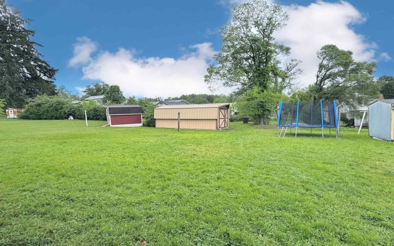 1601 Green Gables Road, Fairmont, West Virginia 26554, 4 Bedrooms Bedrooms, 7 Rooms Rooms,2 BathroomsBathrooms,Single Family Detached,For Sale,Green Gables,10159667