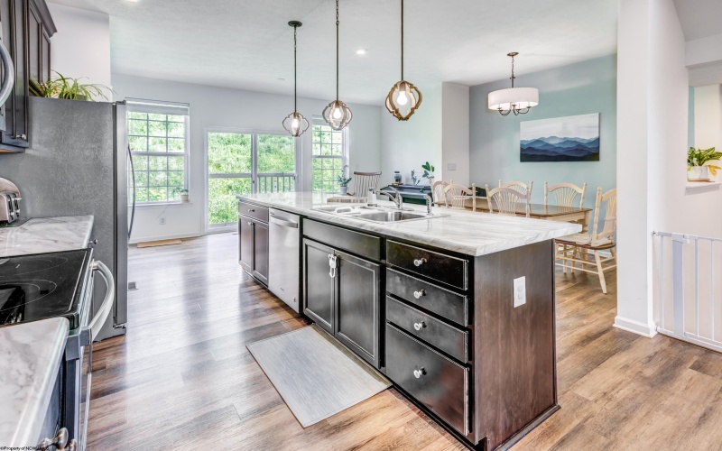 243 Tide Way, Morgantown, West Virginia 26508, 3 Bedrooms Bedrooms, 7 Rooms Rooms,2 BathroomsBathrooms,Single Family Attached,For Sale,Tide,10159683