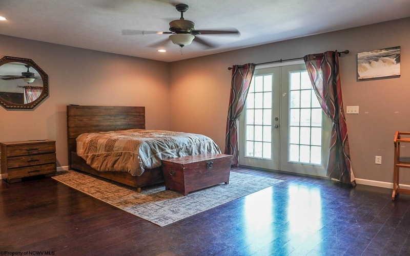 1917 Pleasant Valley Road, Fairmont, West Virginia 26554, 3 Bedrooms Bedrooms, 10 Rooms Rooms,2 BathroomsBathrooms,Single Family Detached,For Sale,Pleasant Valley,10159682