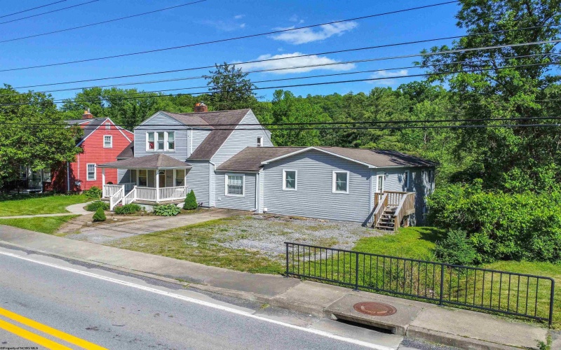 1917 Pleasant Valley Road, Fairmont, West Virginia 26554, 3 Bedrooms Bedrooms, 10 Rooms Rooms,2 BathroomsBathrooms,Single Family Detached,For Sale,Pleasant Valley,10159682