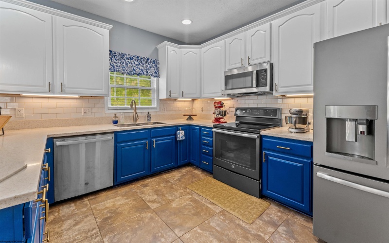 101 Summits Ridge, Morgantown, West Virginia 26508, 4 Bedrooms Bedrooms, 8 Rooms Rooms,3 BathroomsBathrooms,Single Family Detached,For Sale,Summits,10159671