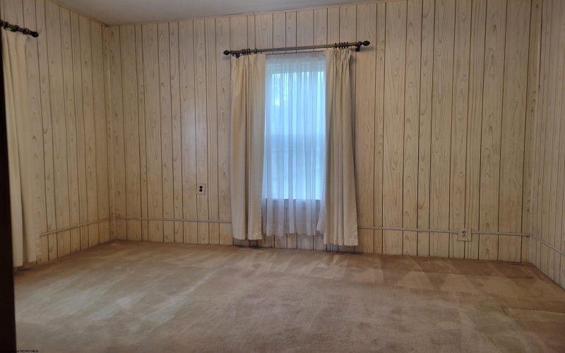 561 Owings Road, Shinnston, West Virginia 26431, 3 Bedrooms Bedrooms, 6 Rooms Rooms,1 BathroomBathrooms,Single Family Detached,For Sale,Owings,10159680
