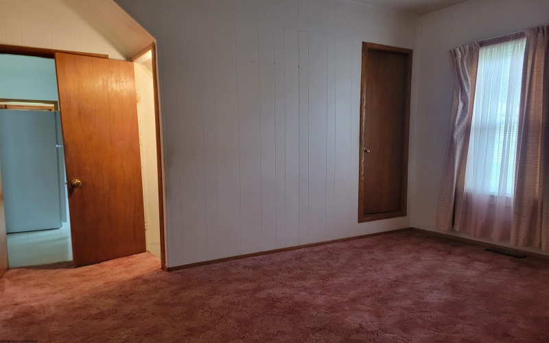561 Owings Road, Shinnston, West Virginia 26431, 3 Bedrooms Bedrooms, 6 Rooms Rooms,1 BathroomBathrooms,Single Family Detached,For Sale,Owings,10159680