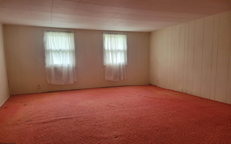 561 Owings Road, Shinnston, West Virginia 26431, 3 Bedrooms Bedrooms, 6 Rooms Rooms,1 BathroomBathrooms,Single Family Detached,For Sale,Owings,10159680