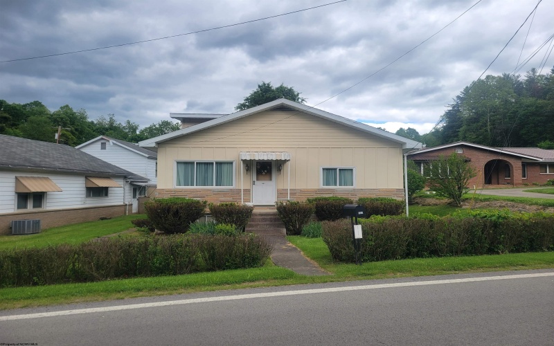 561 Owings Road, Shinnston, West Virginia 26431, 3 Bedrooms Bedrooms, 6 Rooms Rooms,1 BathroomBathrooms,Single Family Detached,For Sale,Owings,10159680