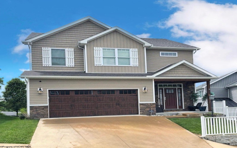 123 Sadie Lane, Morgantown, West Virginia 26508, 3 Bedrooms Bedrooms, 7 Rooms Rooms,3 BathroomsBathrooms,Single Family Detached,For Sale,Sadie,10159670