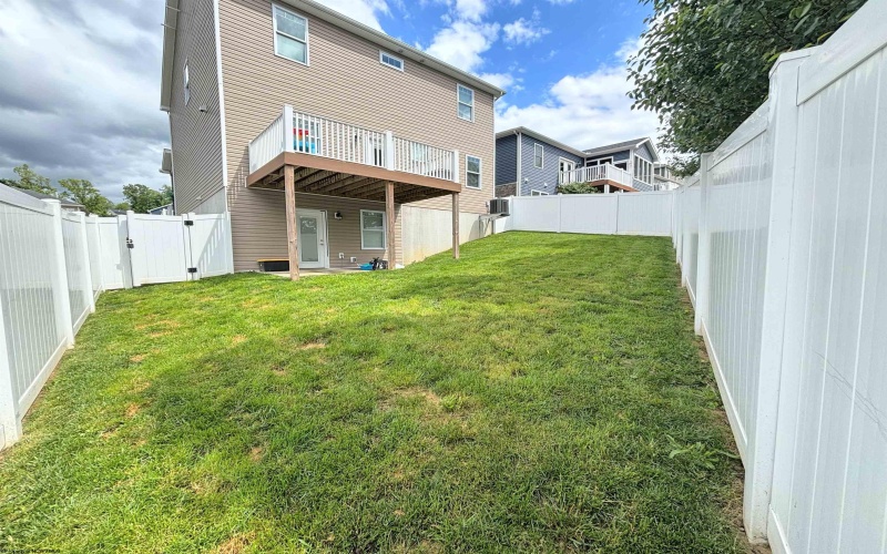 123 Sadie Lane, Morgantown, West Virginia 26508, 3 Bedrooms Bedrooms, 7 Rooms Rooms,3 BathroomsBathrooms,Single Family Detached,For Sale,Sadie,10159670