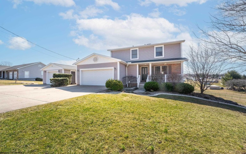 48 Ringold Lane, Morgantown, West Virginia 26508, 4 Bedrooms Bedrooms, 8 Rooms Rooms,3 BathroomsBathrooms,Single Family Detached,For Sale,Ringold,10159668