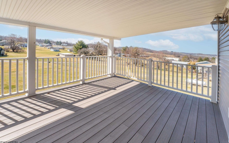 48 Ringold Lane, Morgantown, West Virginia 26508, 4 Bedrooms Bedrooms, 8 Rooms Rooms,3 BathroomsBathrooms,Single Family Detached,For Sale,Ringold,10159668